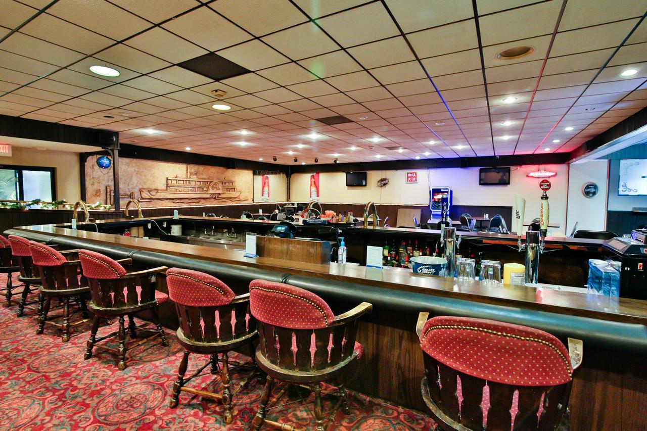 Great American Inn & Suites Devils Lake 外观 照片